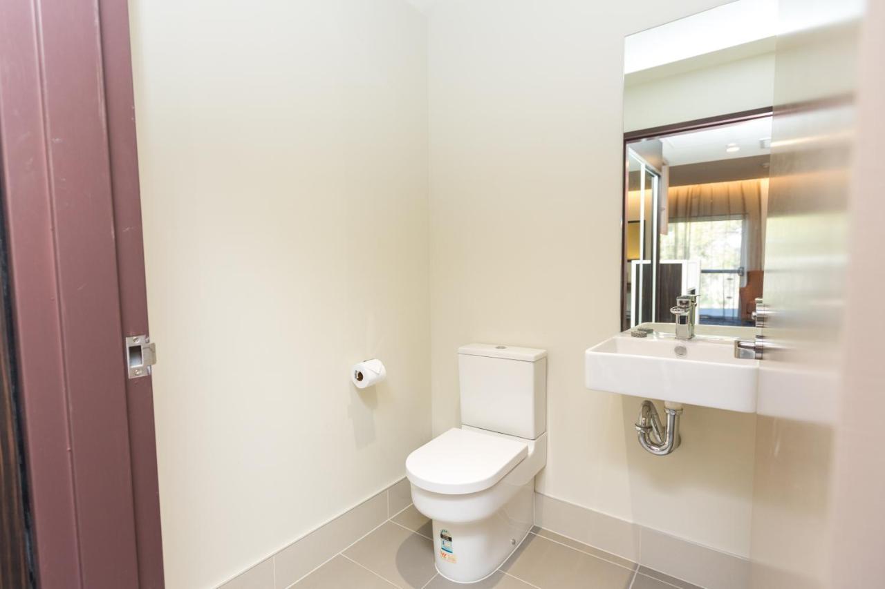 Alexandra Hills 4*